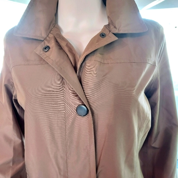 Lands'End Hooded Snap Front 3/4 Length Raincoat with Deep Pocket Snap Detail. - Picture 2 of 16